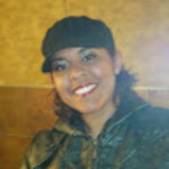 Meet your Posher, Alicia - Picture 1 of 1